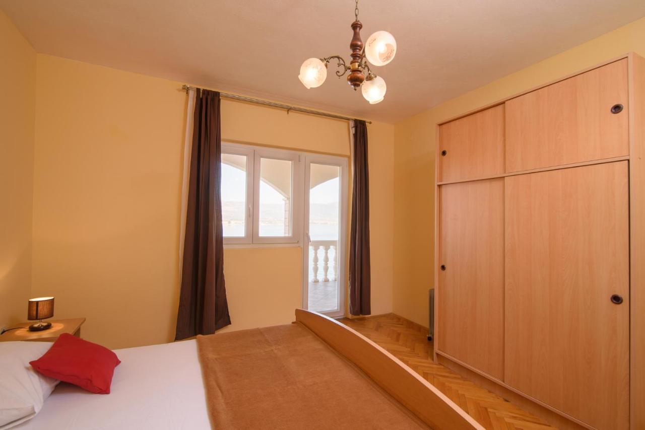 Apartmen Karmen 2 Trogir Exterior photo