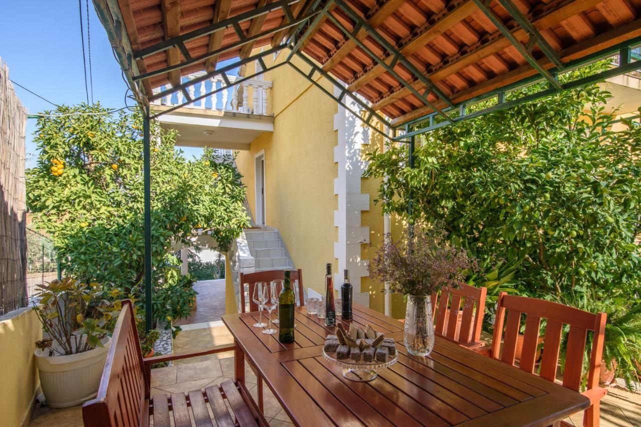 Apartmen Karmen 2 Trogir Exterior photo