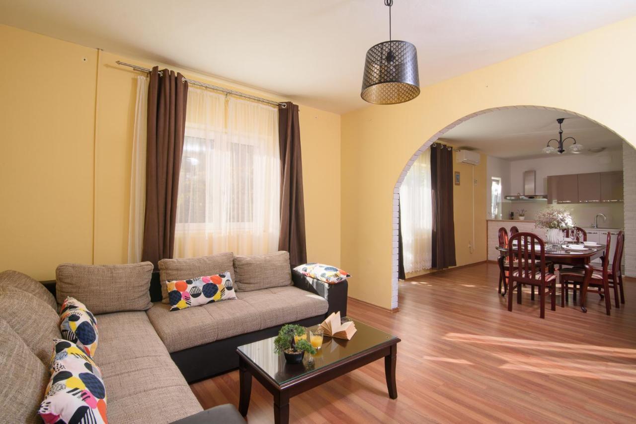 Apartmen Karmen 2 Trogir Exterior photo