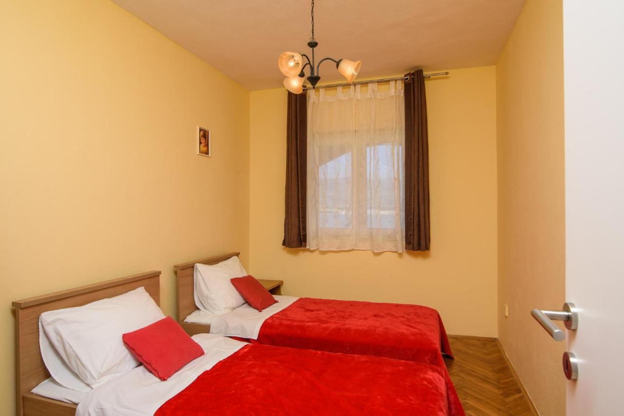 Apartmen Karmen 2 Trogir Exterior photo